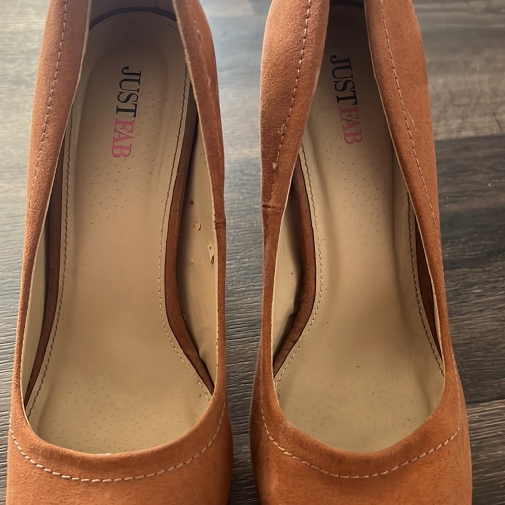 Cute Pumps - image 4